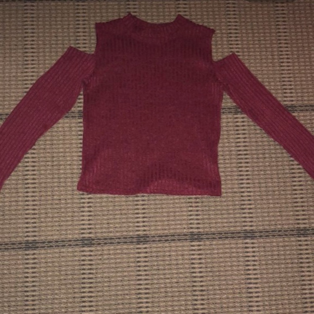 Off the shoulder children’s shirt